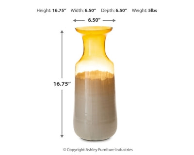 Wynburg Vase