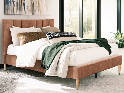 Sonian Queen Upholstered Bed