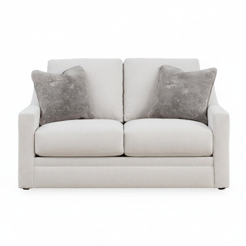 Maitelynn Loveseat
