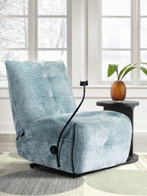 Burlyton Recliner