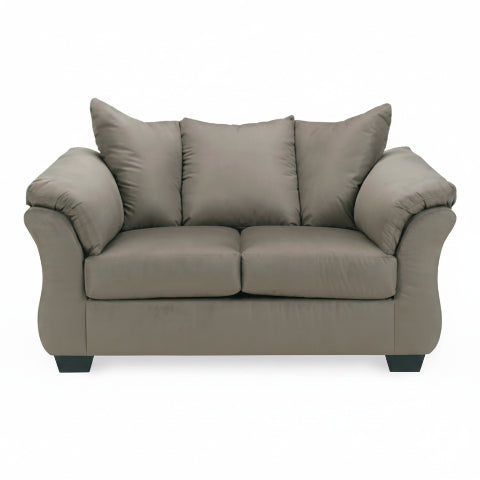 Darcy Loveseat