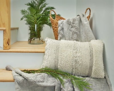 Standon Pillow 