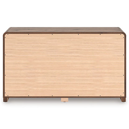 Hollinaze Dresser