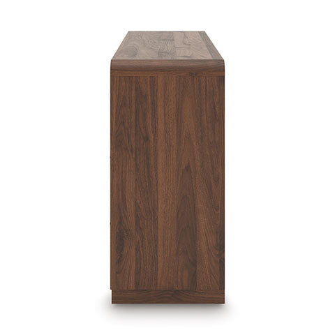 Hollinaze Dresser