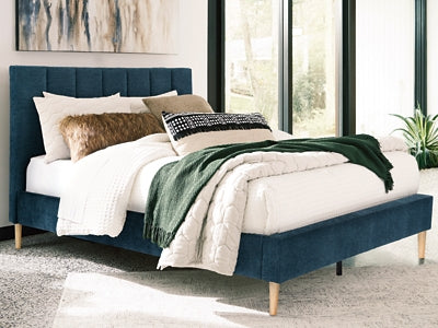 Sonian Queen Upholstered Bed