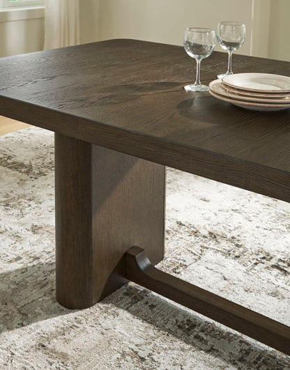 Darimore Dining Table