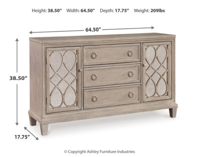 Jorlaina Dining Server